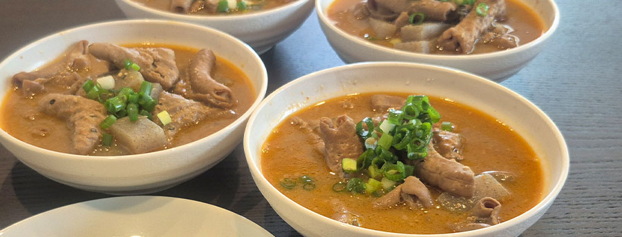社内の様子：染みわたるおいしいランチ